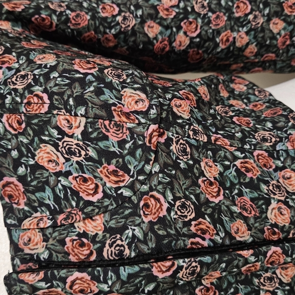 ZARA Floral Bustier Long Sleeve Crop Top. Size XS - Picture 12 of 14